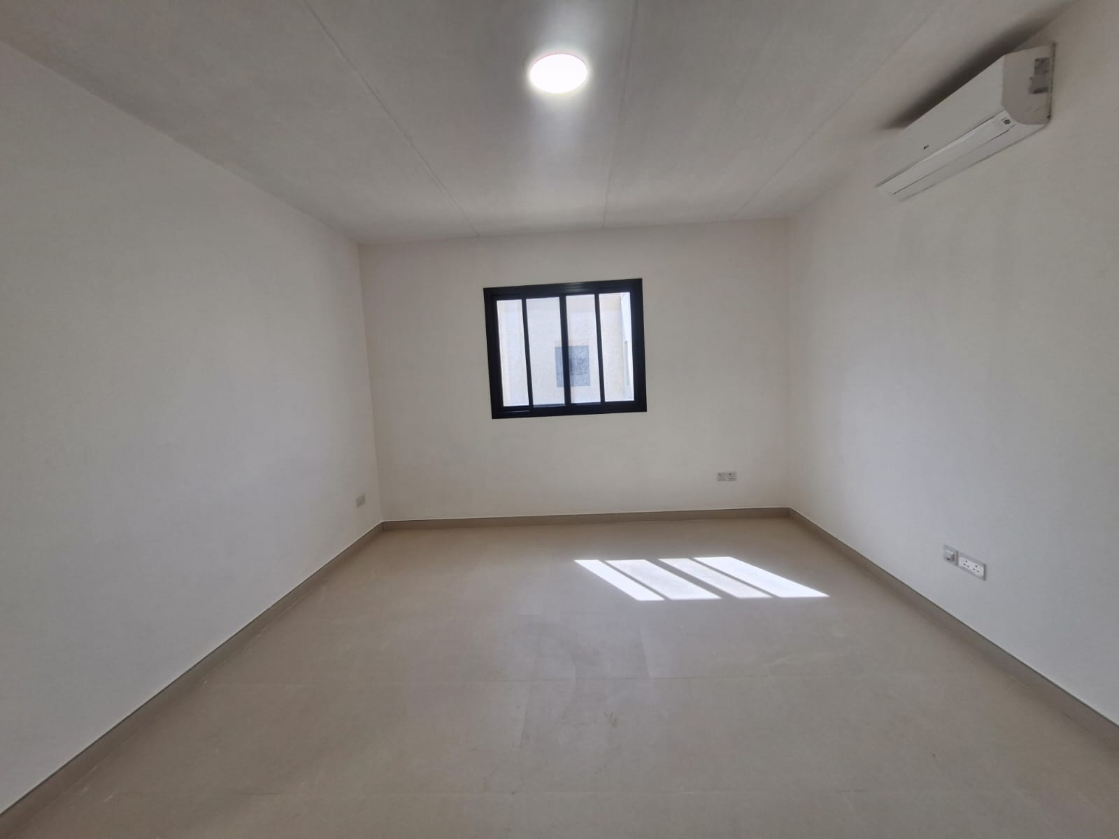 🏡 *Luxury Villa in Sedra – Roshn*    300 m² Modern Villa | Elegance Meets Functionality  